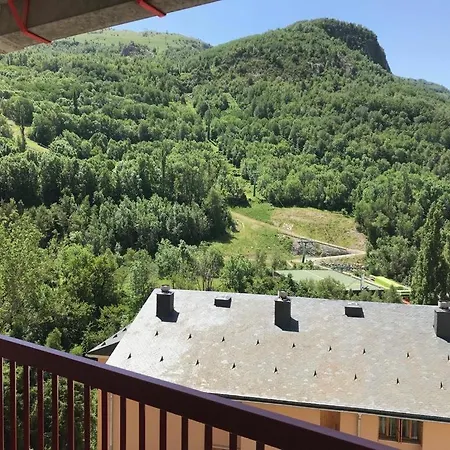 Soleado En Panticosa, A 50 M. Del Telesilla *
