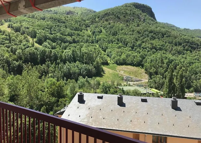 Soleado En Panticosa, A 50 M. Del Telesilla *