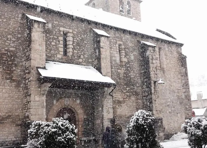Soleado En Panticosa, A 50 M. Del Telesilla *